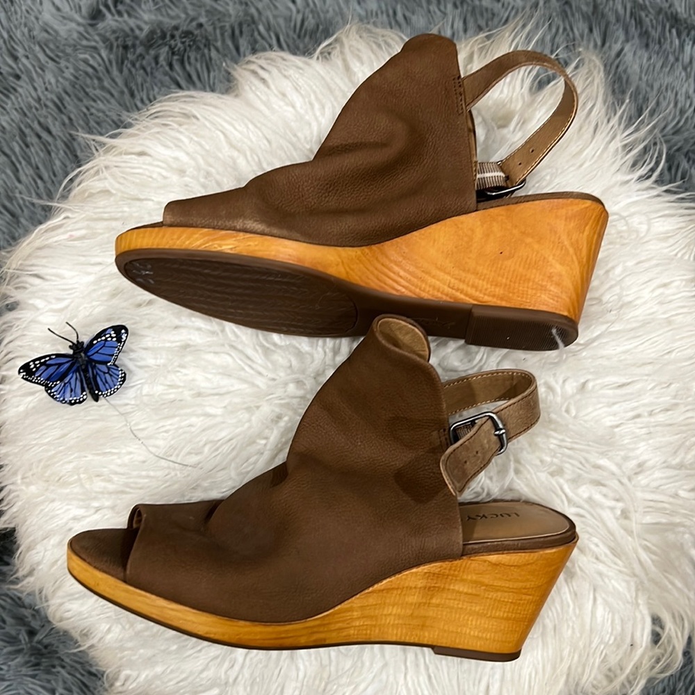 Lucky brand size 7 wedge